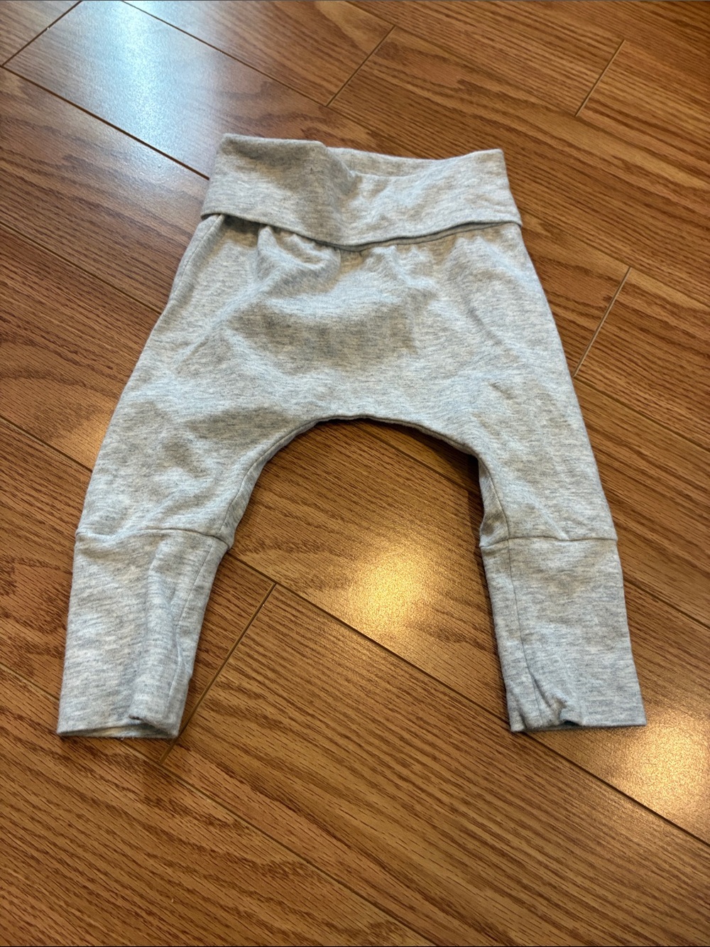 20/25$ 🧸 Light Gray Baby Harem Pants - Soft Stretch Jersey